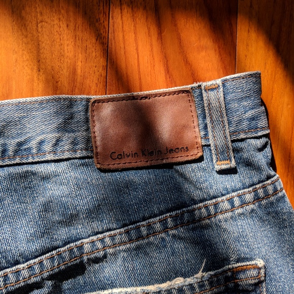 EUC calvin klein blue jeans size 34 - Picture 4 of 5